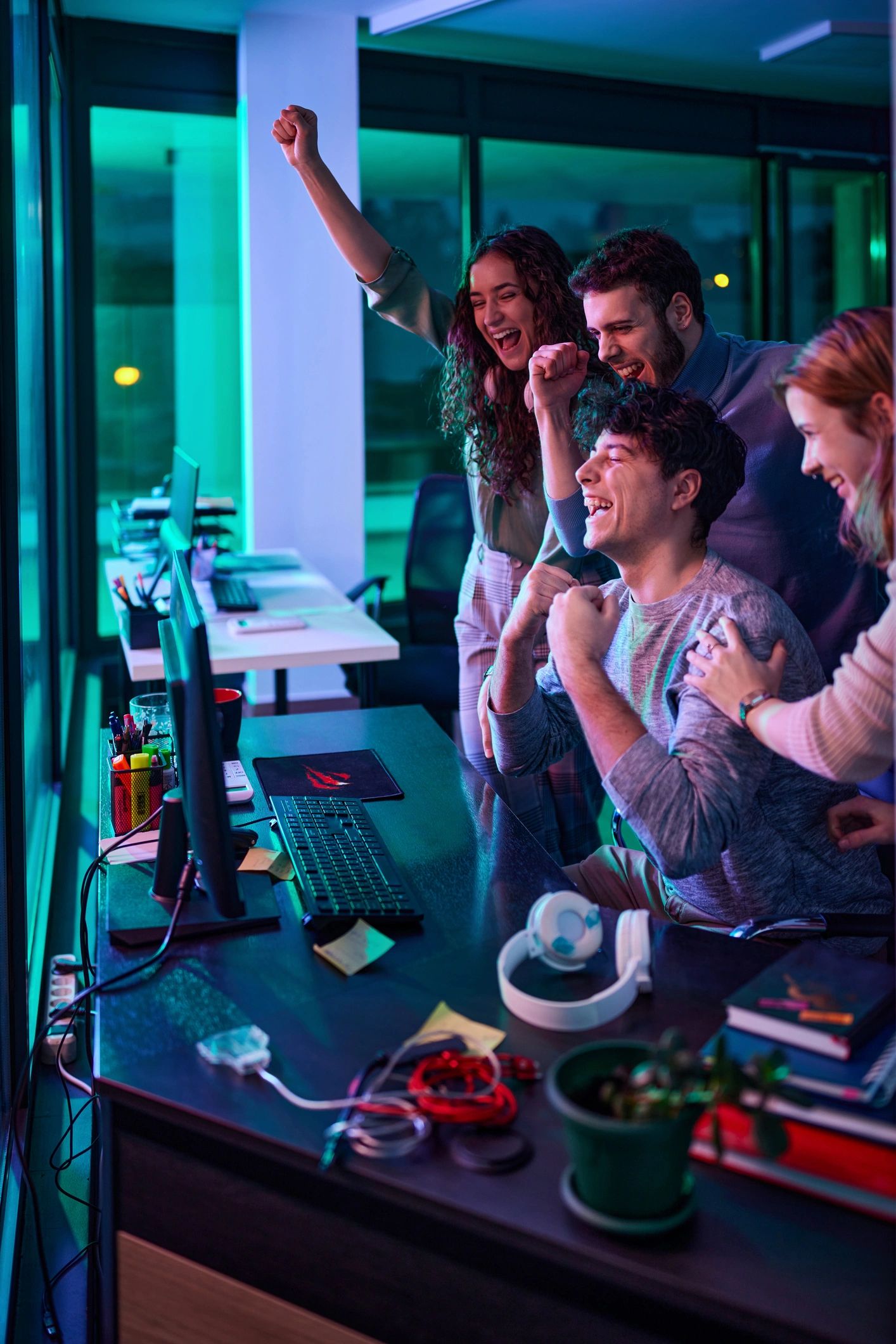 online community support gaming